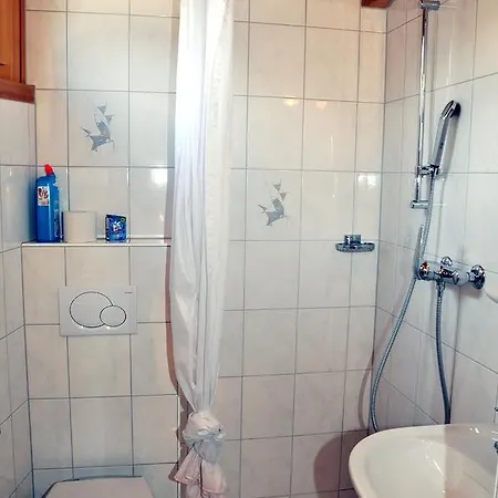 Tru-sura Nr. 10 شقة سكول